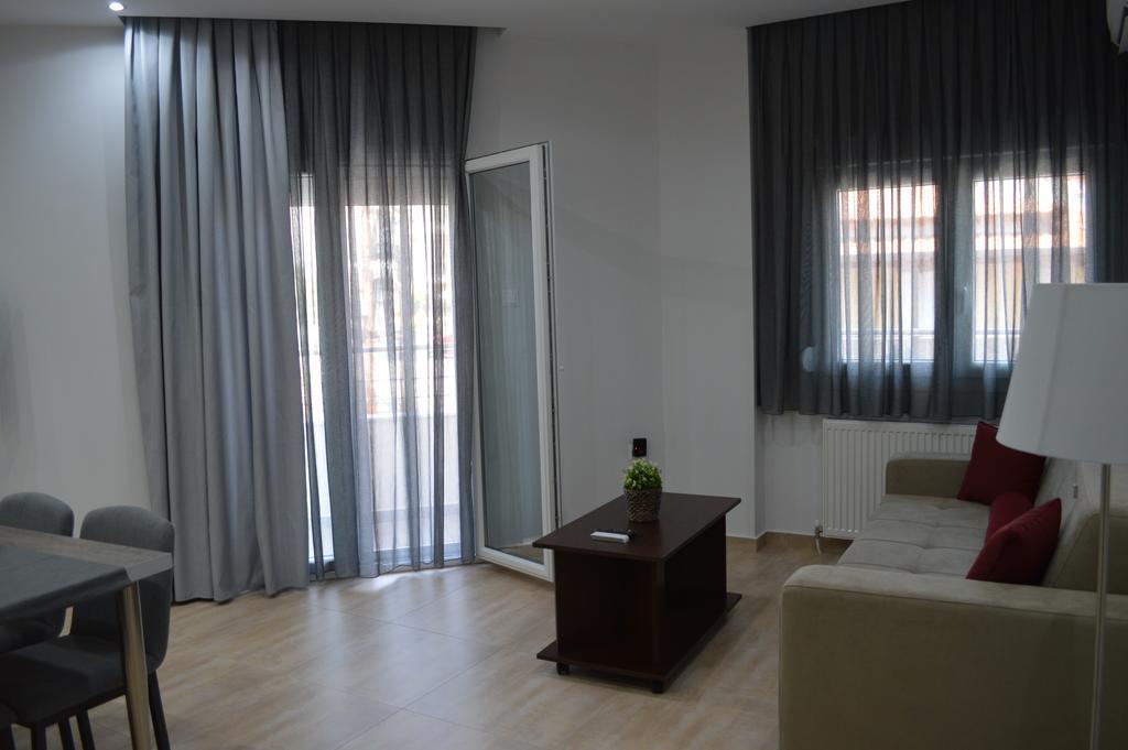 Kamis Suite Неос Мармарас Екстериор снимка